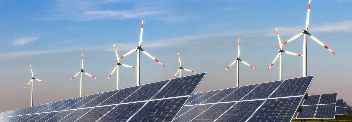 Photovoltaikanlagen und Windkrafträder