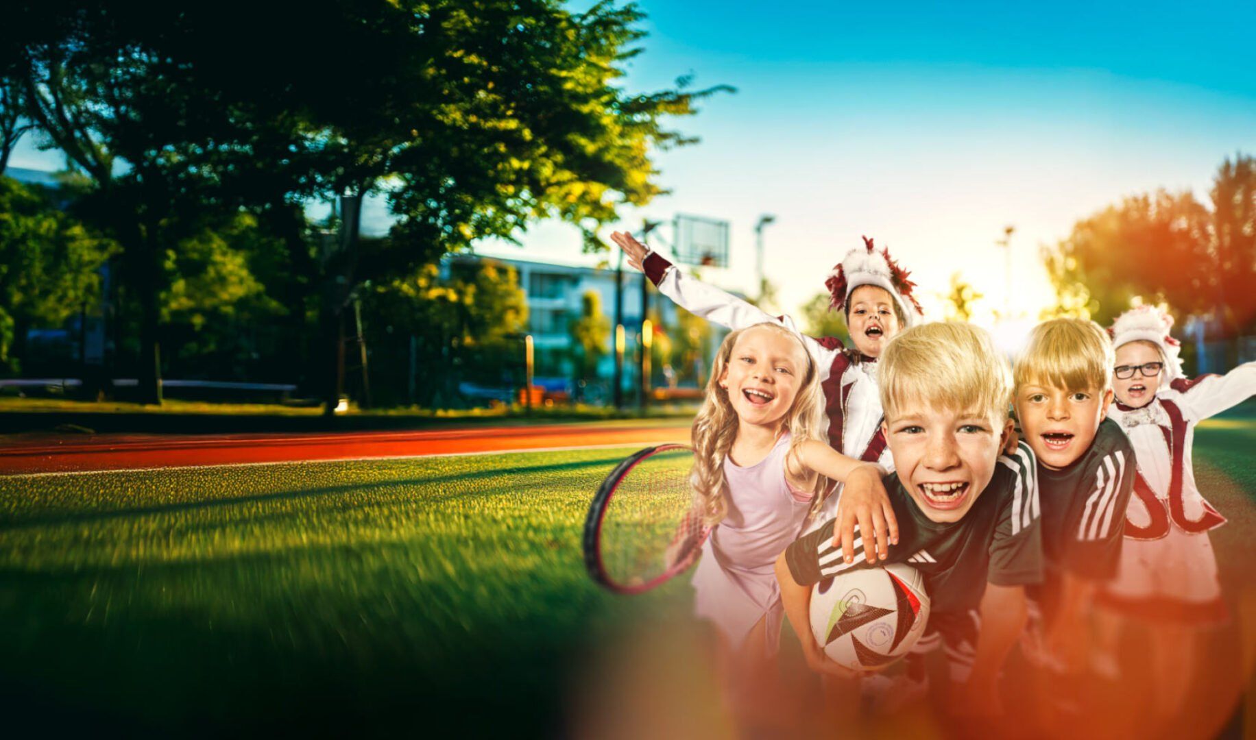 Kinder aus verschiedenen Vereinen von Fußball über Tennis bis zu Gardetanz